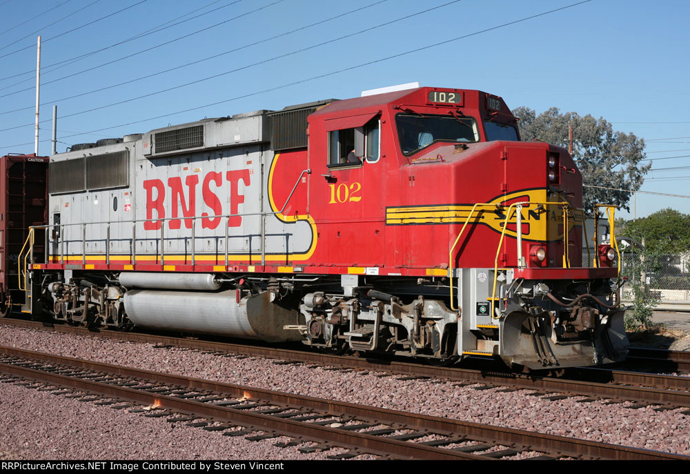 BNSF GP60M #102